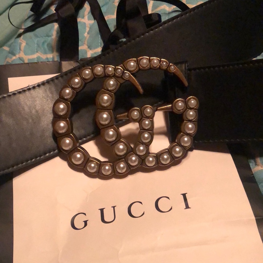Gucci Pearl, black belt